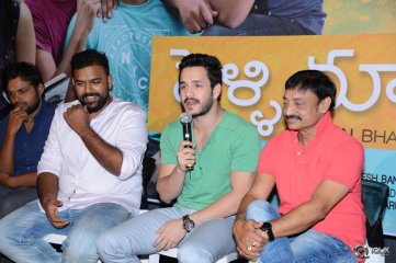 Pelli Chupulu Movie Abhinandhana Sabha